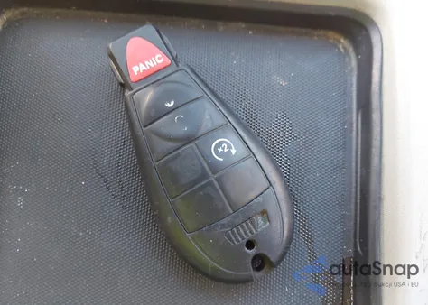 2015 Chrysler Town & Country Touring из США, поврежденный, VIN 2C4RC1BG4FR673032